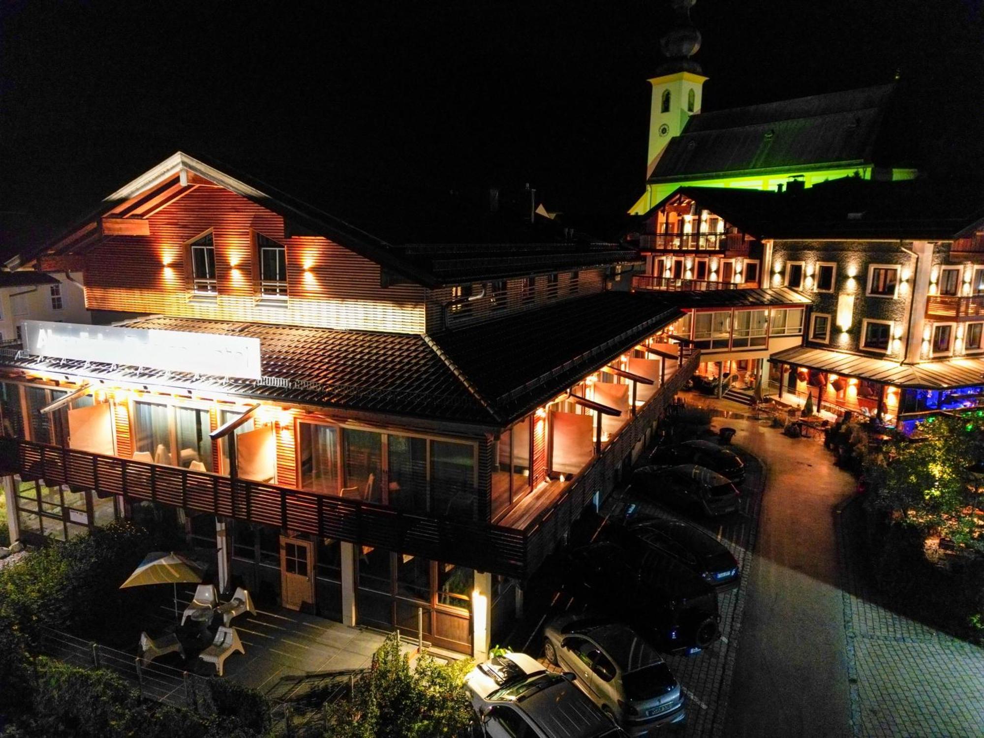 Design Hotel Alpenliebe - - - - Boutique-Flair - - - - Inzell Luaran gambar